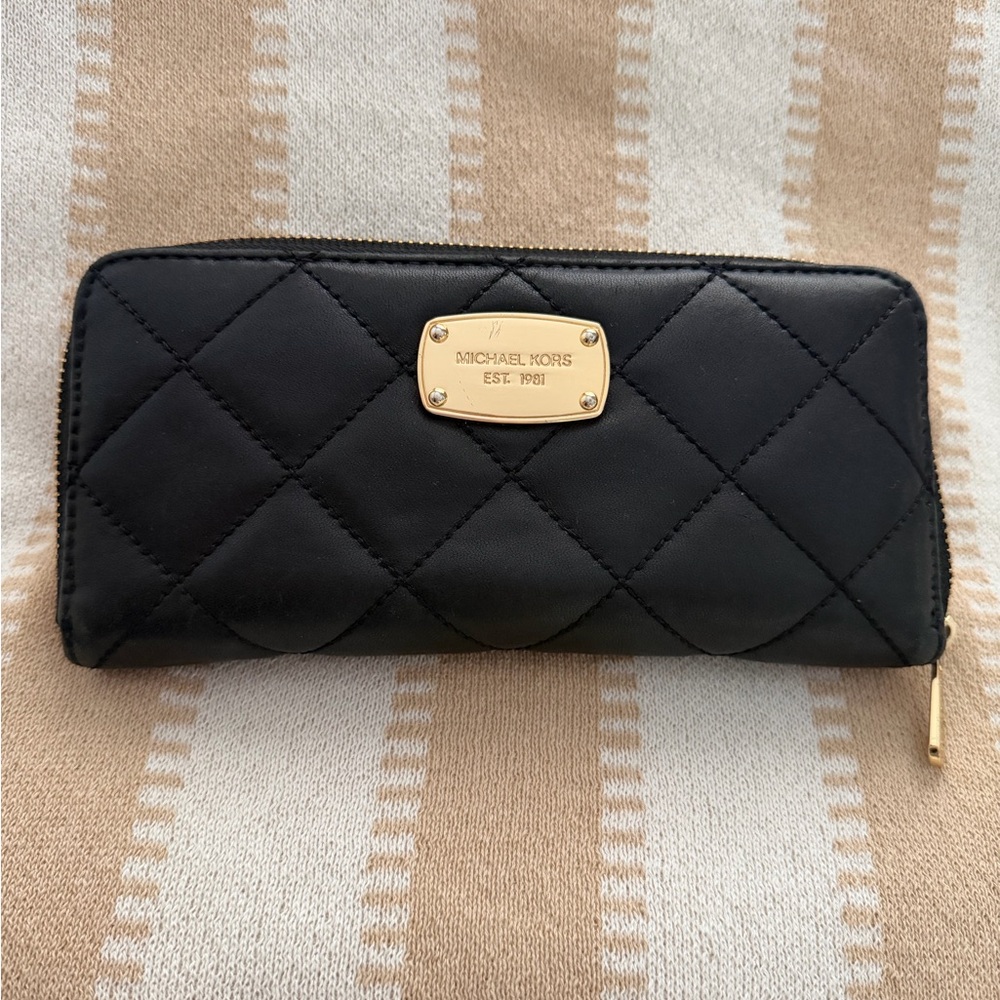 Michael Kors Black Quilted Zip Wallet